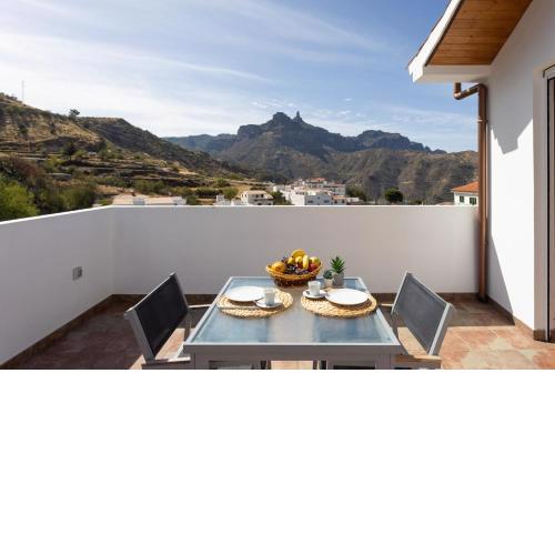 Casa Maria with Roque Nublo view