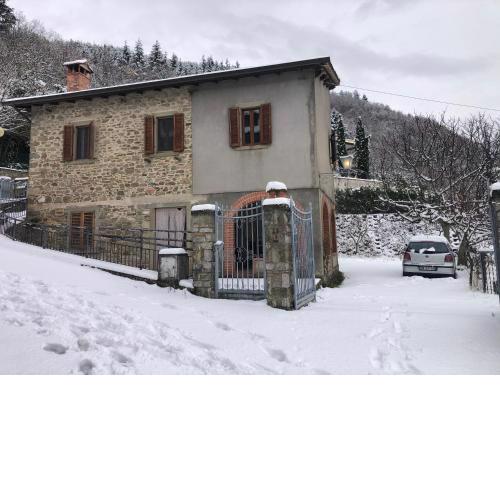 Casa Marina, villetta in Casentino, Arezzo