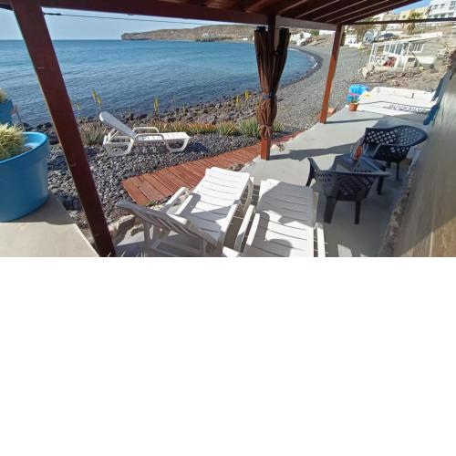 Casa marinera en la Orilla del mar