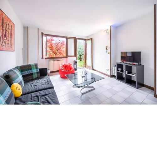 Casa Mariuccia - by Host4U
