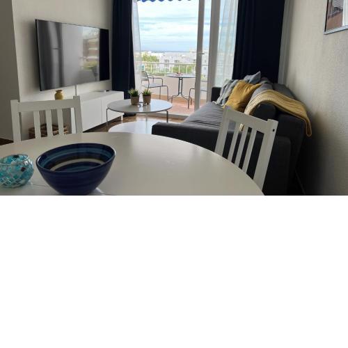Casa Mercedes. 2 bedroom apartment. Where beach and city meet