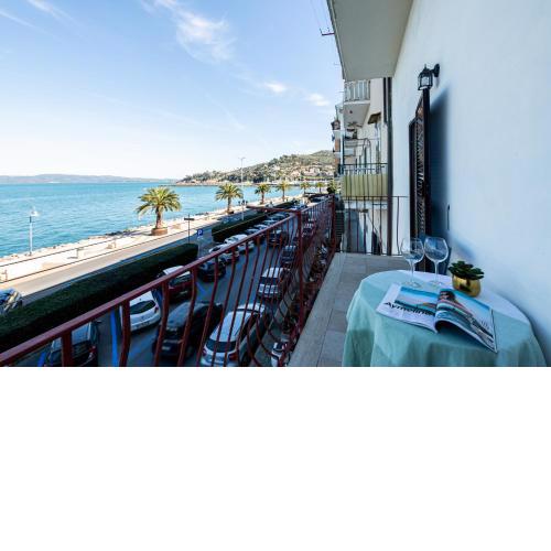 CASA MIRAMARE-[VISTA MARE Incantevole] 10 minuti dalla Spiaggia