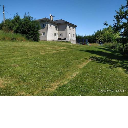 Casa moderna en pleno entorno rural