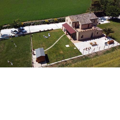 Casa Montefiore 13 Iris LT nella tranquilla campagna Marchigiana
