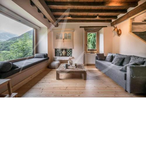 Casa Montlude by SeaMount Rentals