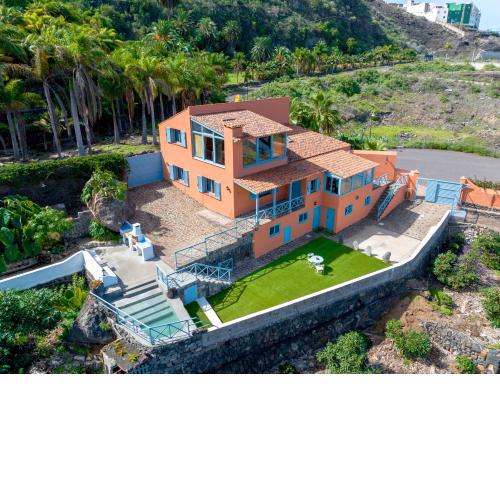 Casa Naranja