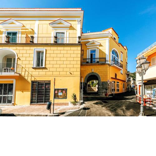 Casa Neval Lacco Ameno