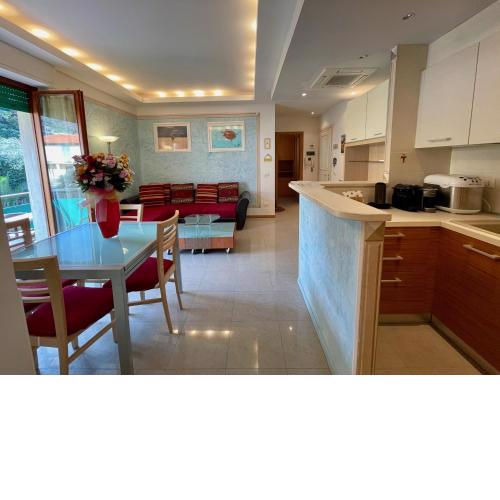Casa Norb Lerici