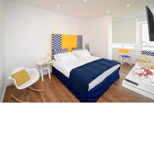 Casa Pantone