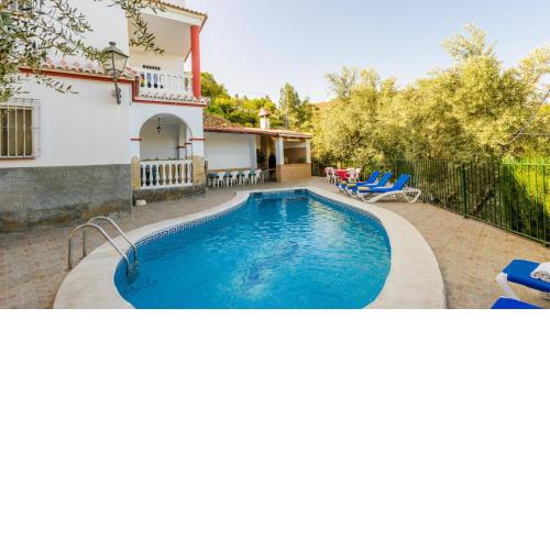 Casa Parador de los Olivos Sayalonga by Ruralidays