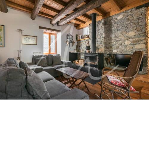 Casa Parrot by SeaMount Rentals