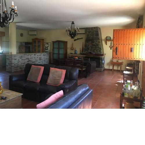 casa piscina chimenea en Gador