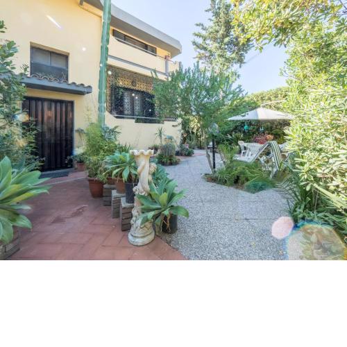 Casa Pura Vida
