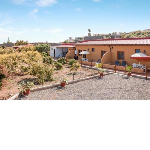 Casa Quemahierro 1