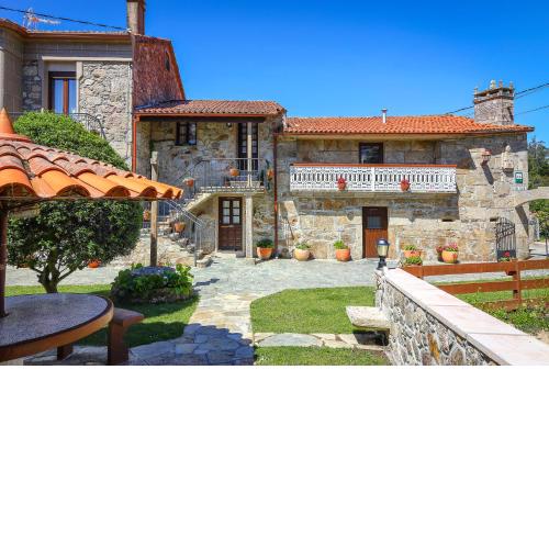 Casa Raúl Lires