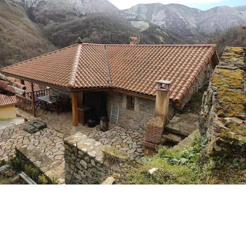 Casa Rectoral de Montovo, casa rural en Red Natura 2000
