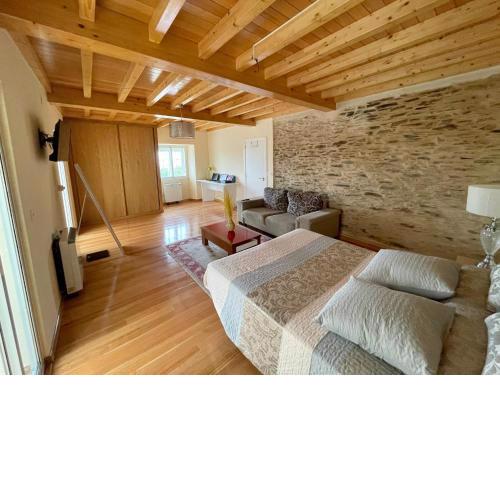 CASA RESTAURADA IMPECABLE
