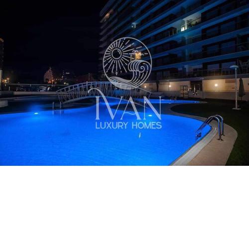 Casa Roag Iván Luxury Homes 4ªPta Sur 1ª Línea