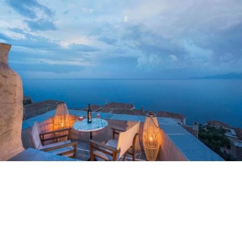 Casa Rodanthi - Luxury Castle Residence