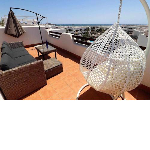 Casa Roja apartamento con balcón azotea y piscina comunitaria