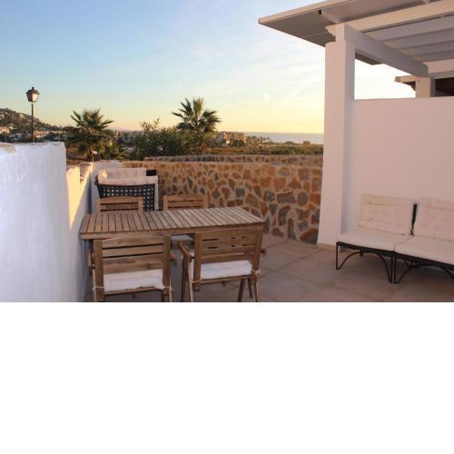 CASA ROMPEOLAS Atlanterra
