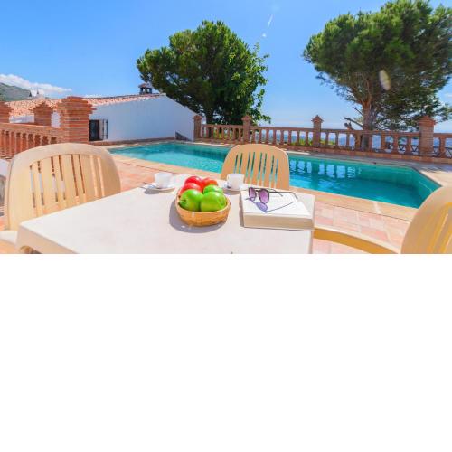 Casa Rosa Frigiliana by Ruralidays