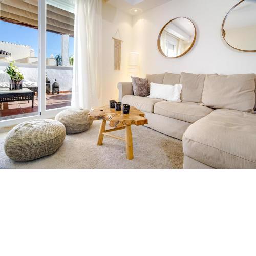 Casa Royal by Roomservices AR23