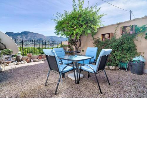 Casa rural con jacuzzi y chimenea en paraje único - La Casa del Pino