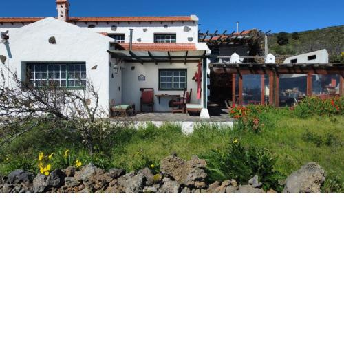 Casa rural con vistas al mar y terraza con barbacoa en Isora