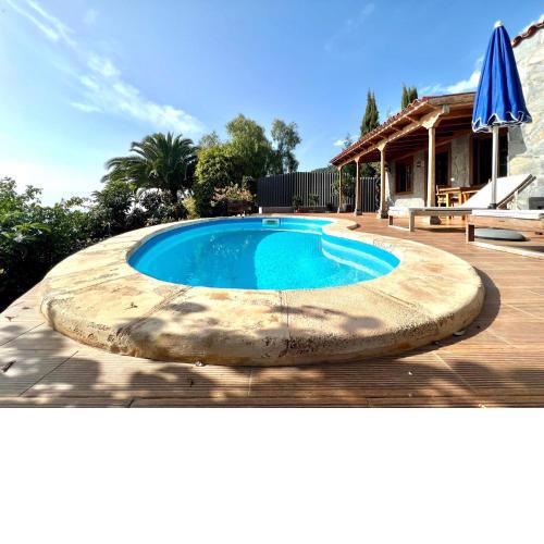 Casa rural con Wifi, piscina privada y estupenda vista a Oceano Atlantico