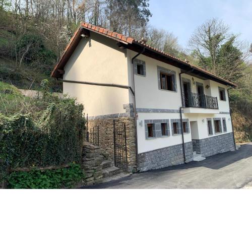 Casa Rural en Santa Cruz-Mieres