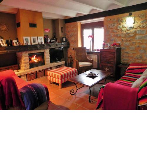 Casa Rural " LA PARRA"