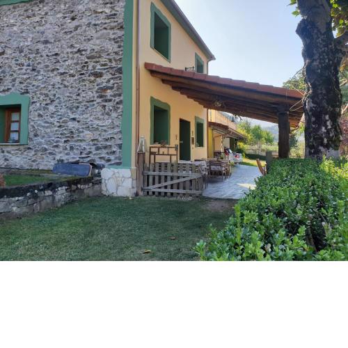 Casa Rural La Pumarada de Limés
