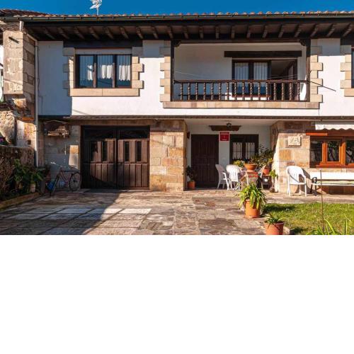 Casa rural Paco En pleno corazón de Cantabria muy cerca de la costa