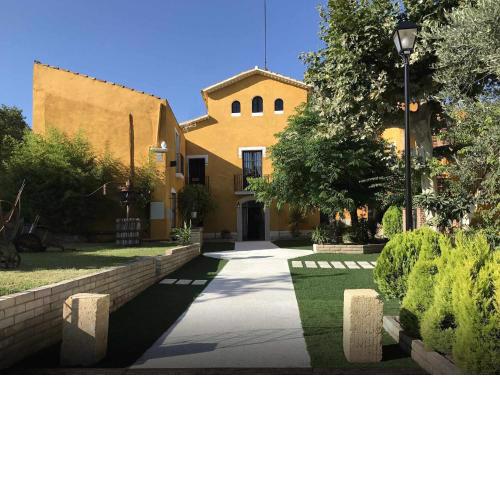Casa rural para 24 personas cerca de Sitges con piscina privada