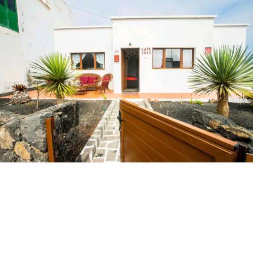 Casa Rural Yeyo en el cráter del volcán