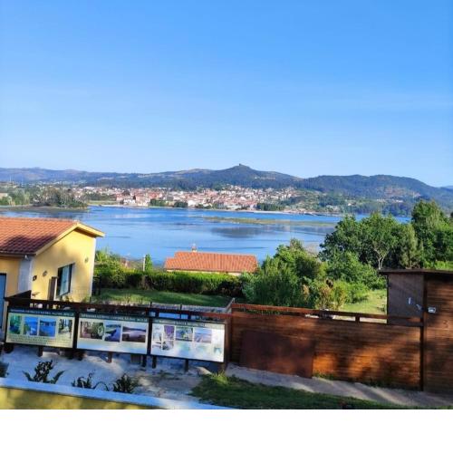 Casa Salinas do Ullo con piscina