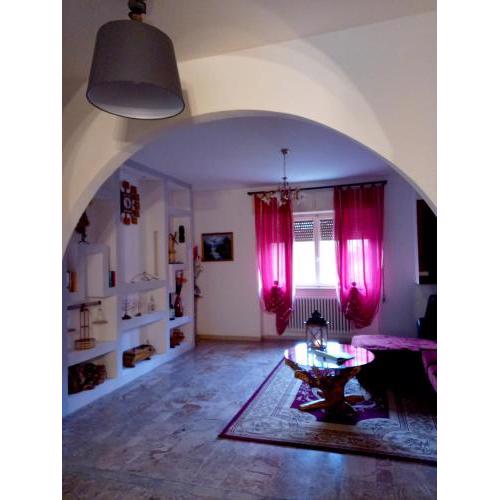 Casa San Rocco: Spazioso Appartamento con Giardino
