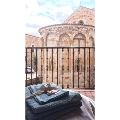Casa Santa Maria la Nueva con GARAJE PRIVADO