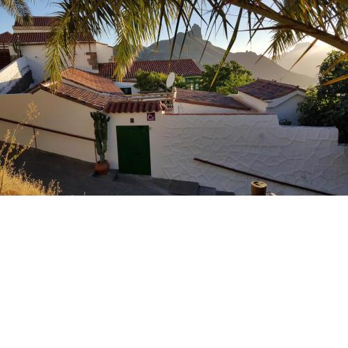 Casa Santana Segura