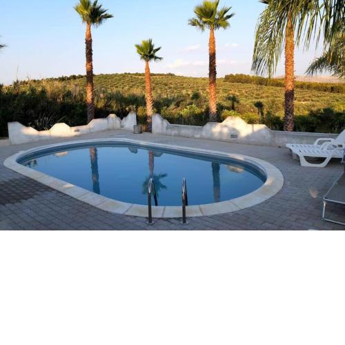 Casa Saturno in Villa Marisa con piscina