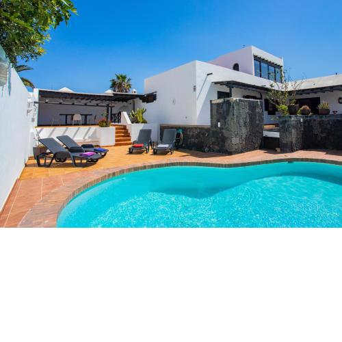 Casa Seara Piscina, Wifi y 400 metro de la playa,