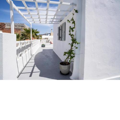 Casa Sigala arch