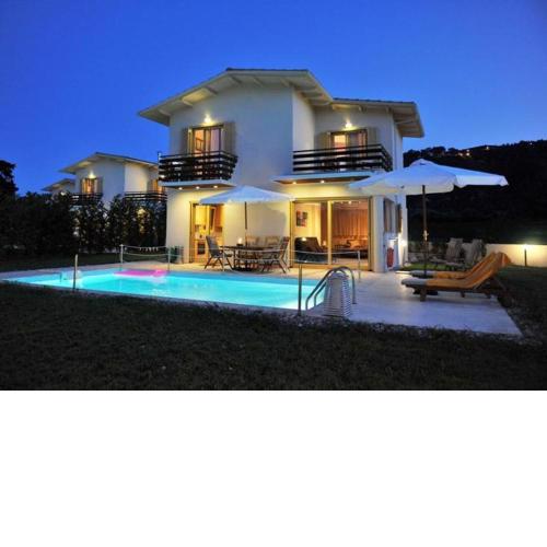 Casa Smaragdi Villas