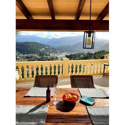 Casa Sol with private terrace, garden, pool, beautiful view
