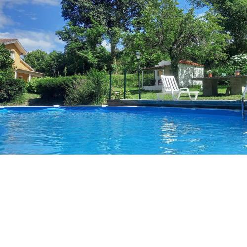 Casa Solda, una casa con piscina en Gondomar