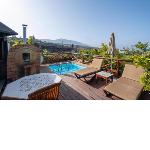 Casa Sophie with great terrace and ocean views