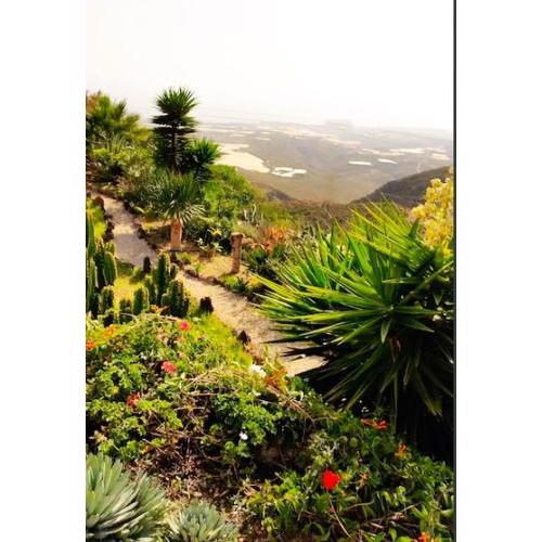 Casa Tamara quiet holiday flat with Pool great view of the mountains and the sea