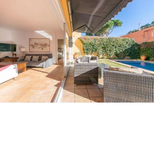 Casa Tarongers - pool, beach, quiet