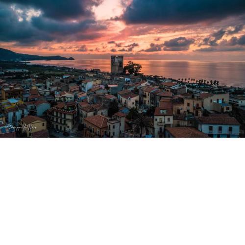 Casa tranquilla e luminosa con terrazzo a due passi dal mare
